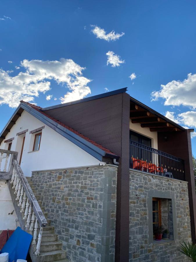 Villa Shuaipaj Gjirokastër Exteriör bild