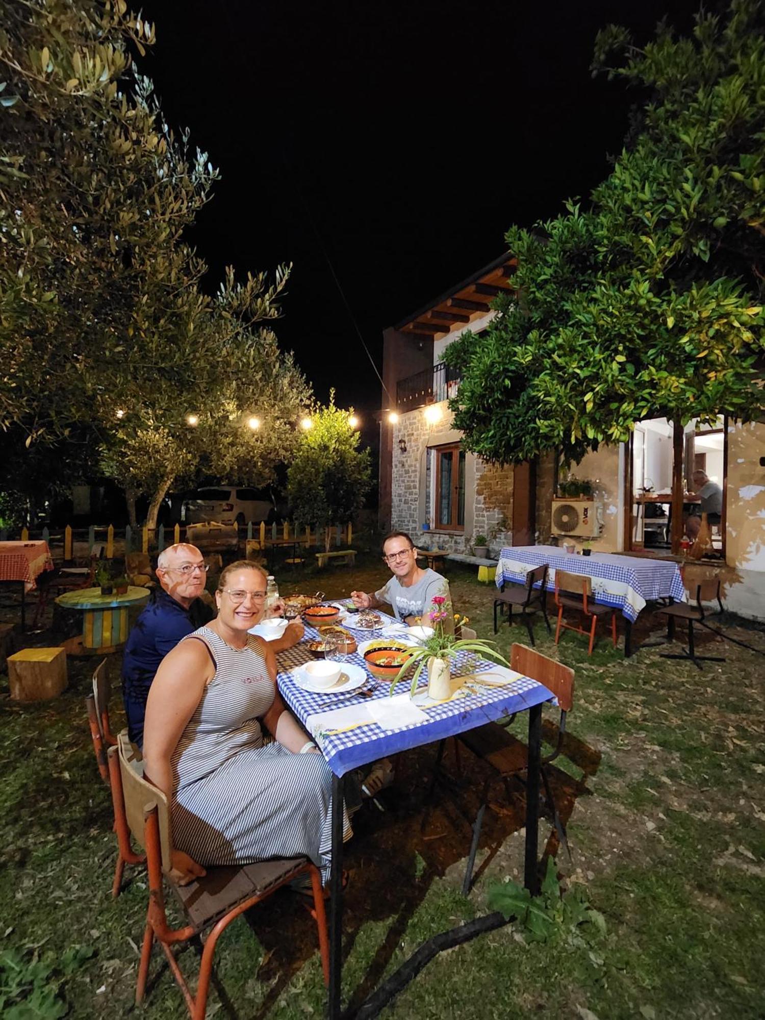 Villa Shuaipaj Gjirokastër Exteriör bild