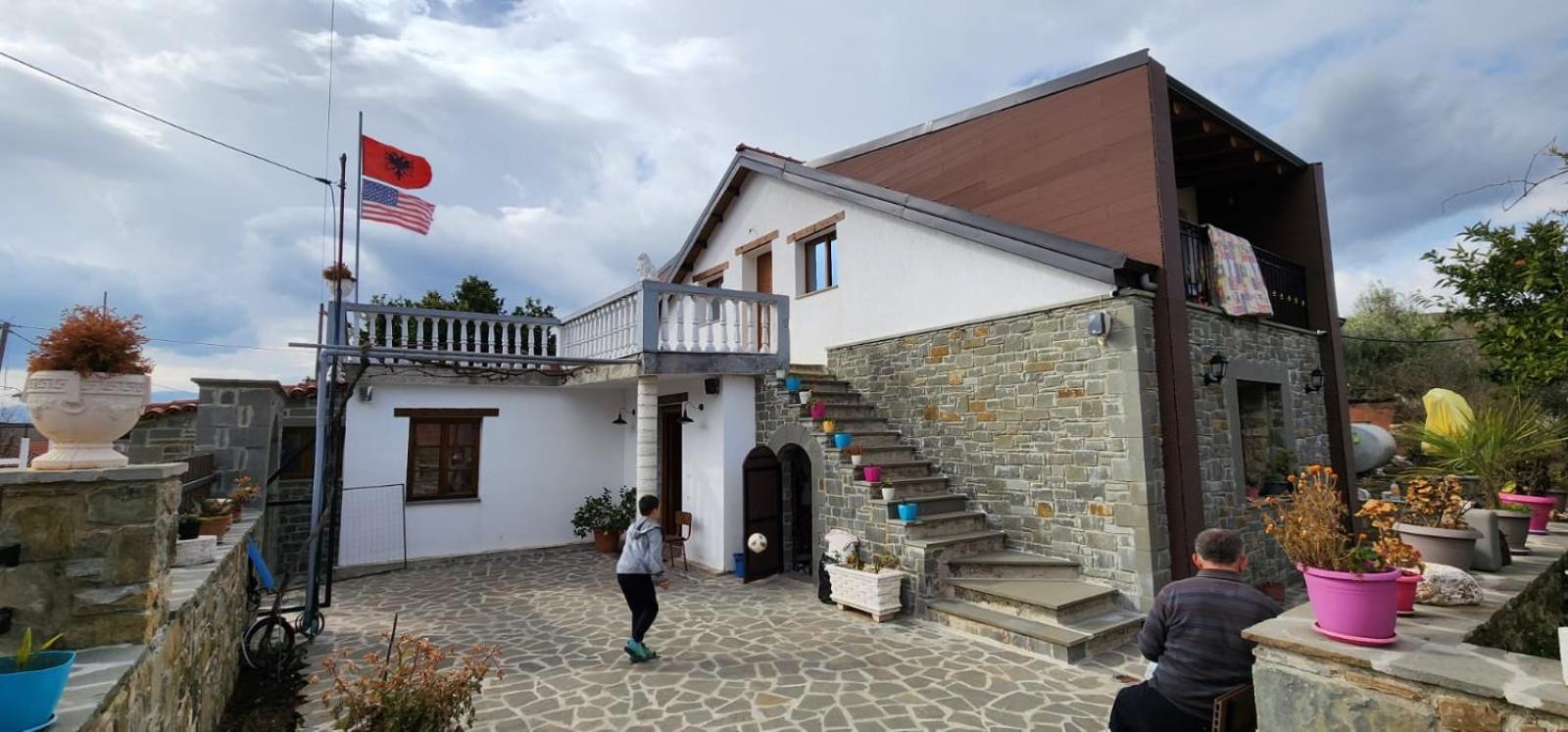 Villa Shuaipaj Gjirokastër Exteriör bild