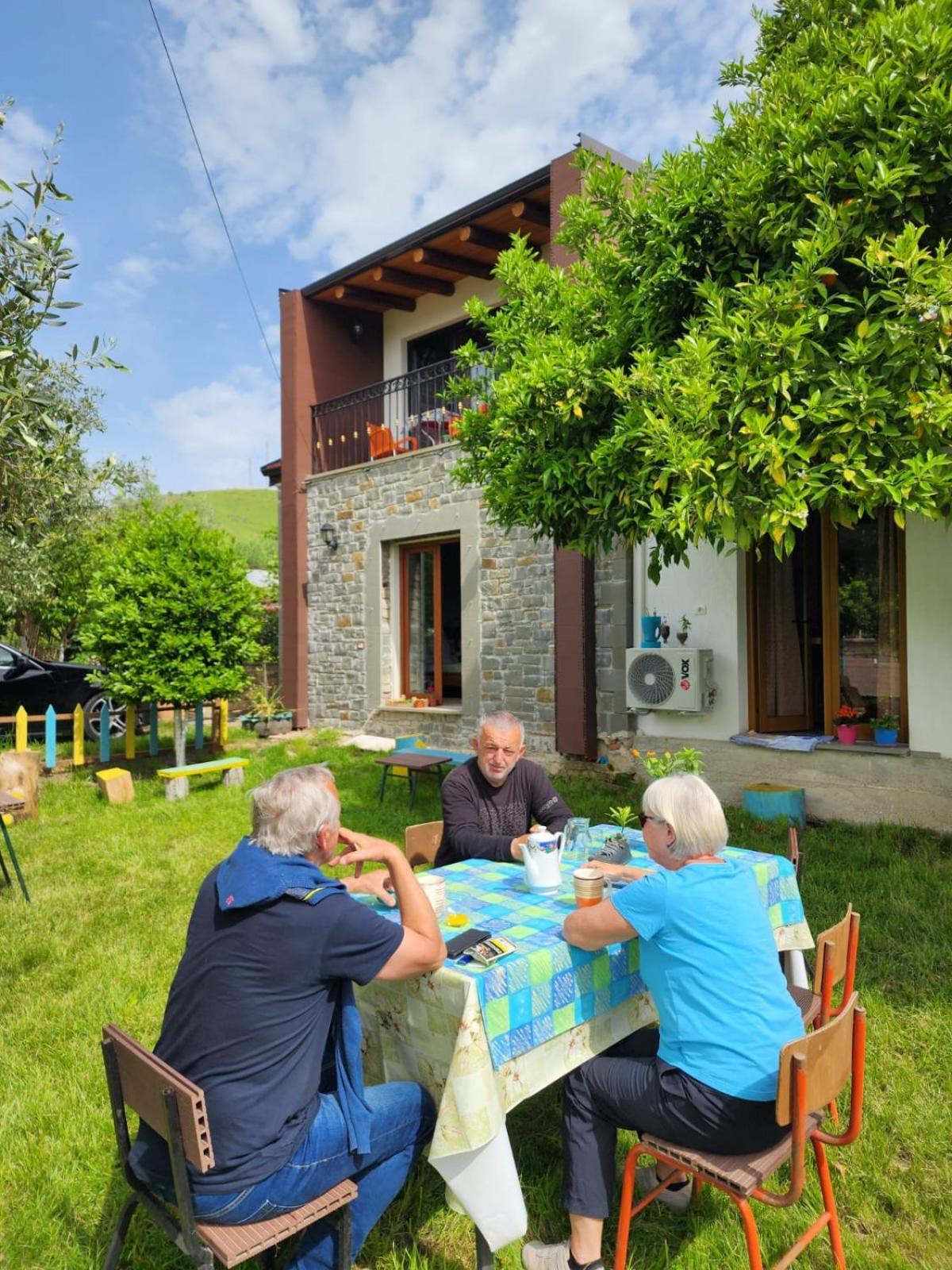 Villa Shuaipaj Gjirokastër Exteriör bild